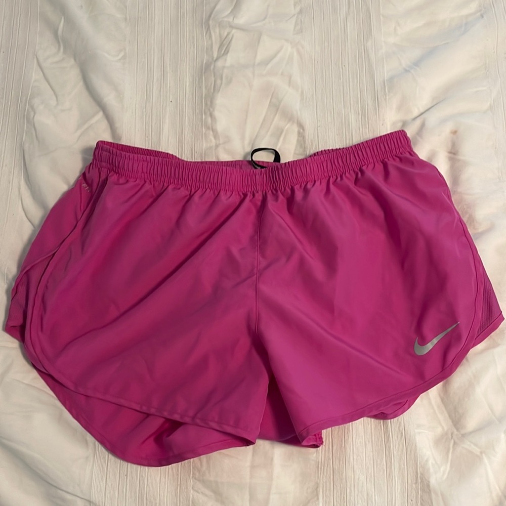 hot pink nike shorts